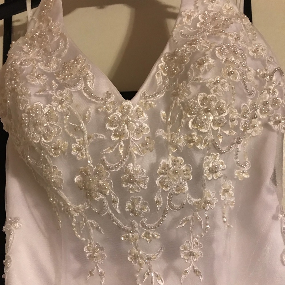 Beautiful wedding dress ❤️